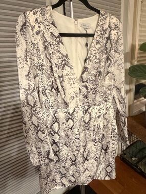 gianni bini blue and white dress Gianni Bini Dresses | Gianni Bini Striped Blue Dress With Lace Hem, Size 2 | Color: Blue/White | Size: 2